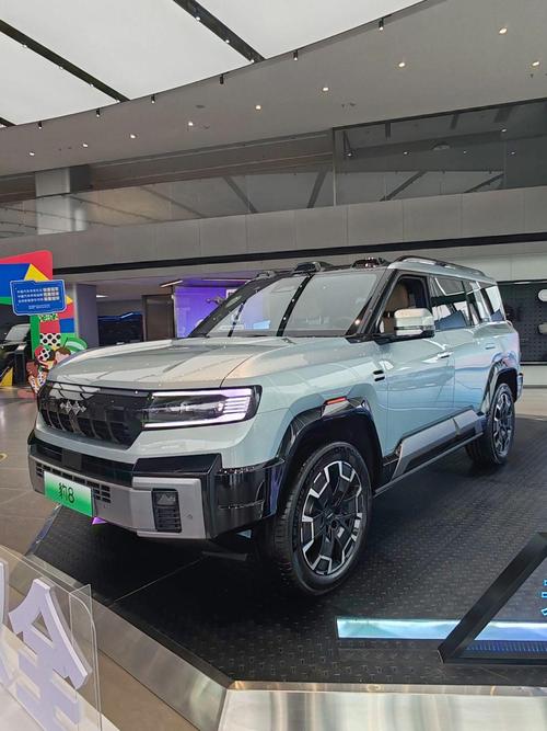 佛山59比亚迪方程豹硬派越野的爆款，英菲尼迪35周年与你共成长